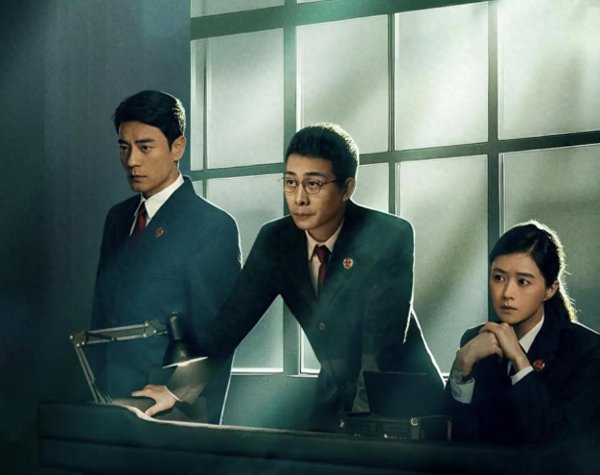 忠琦配资 《以法之名》演员“众生相”：有人凭演技封神，有人因尬演翻车！